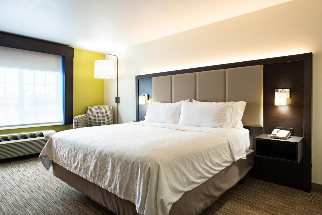 Holiday Inn Express Hotel & Suites Evanston By Ihg Exterior foto