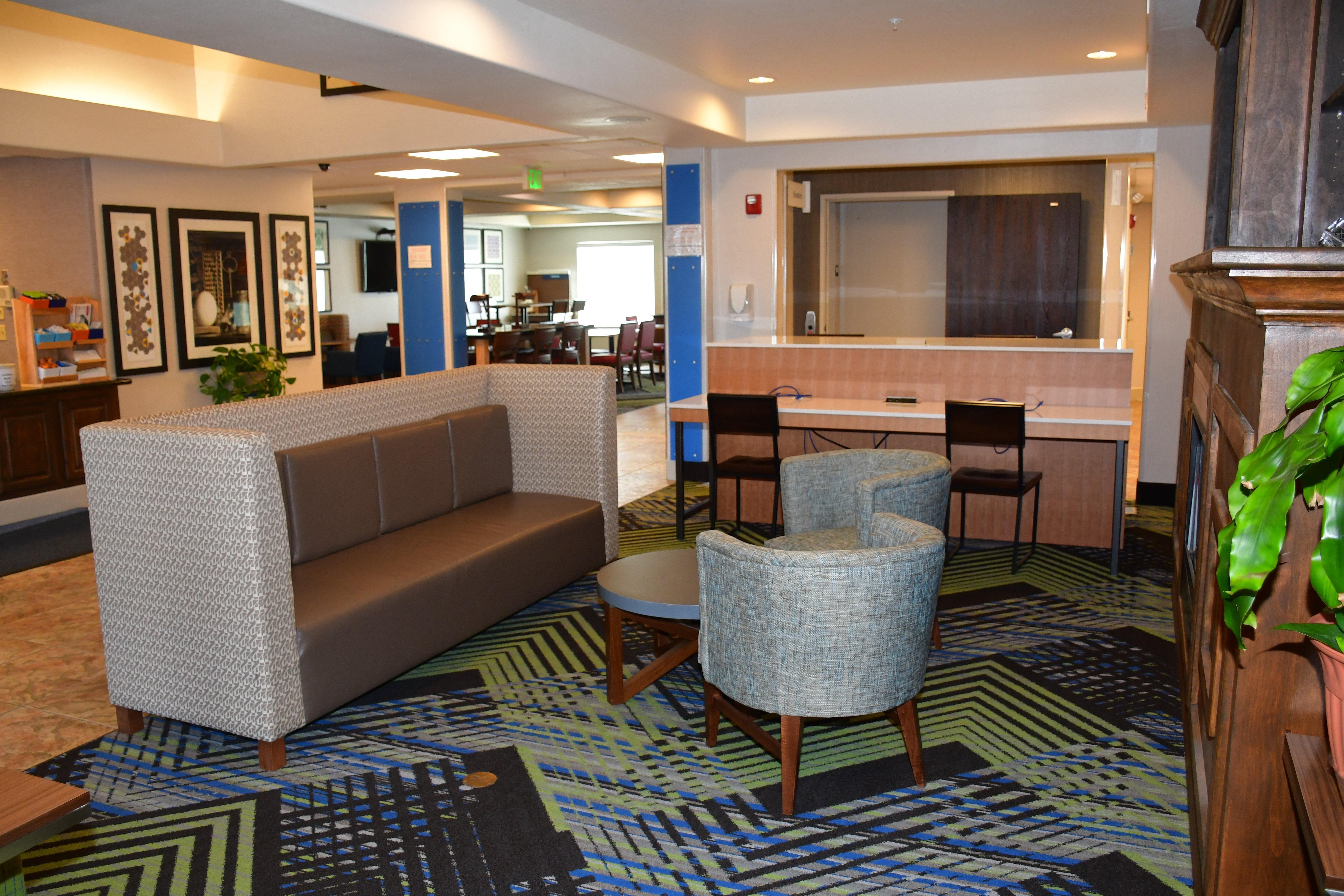 Holiday Inn Express Hotel & Suites Evanston By Ihg Exterior foto