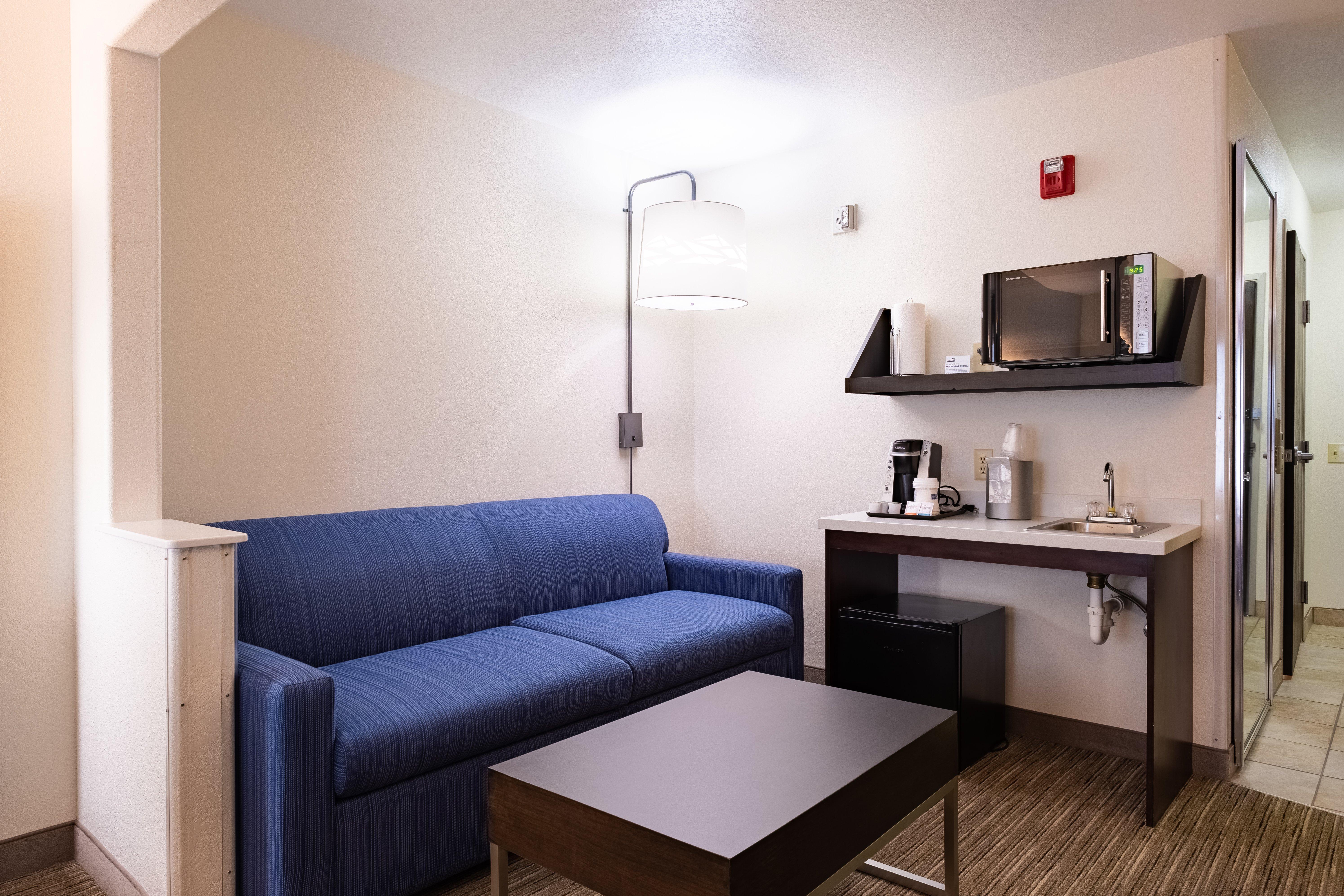 Holiday Inn Express Hotel & Suites Evanston By Ihg Exterior foto